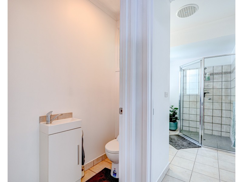 2 Dunkalli Cres, Wongaling Beach QLD 4852