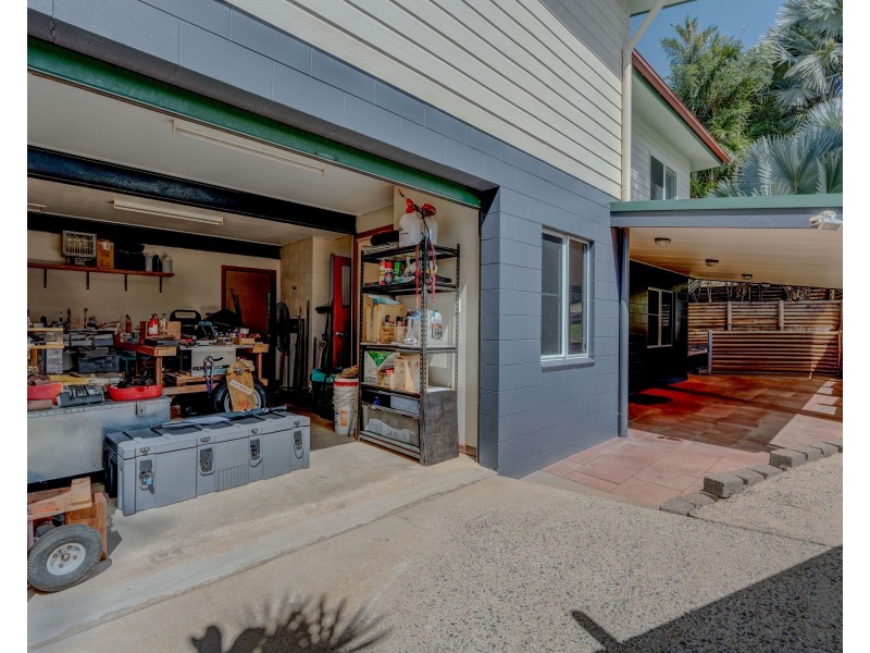 2 Dunkalli Cres, Wongaling Beach QLD 4852