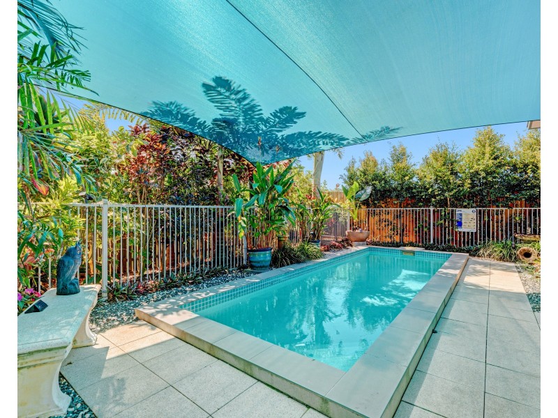 6 Reef St, Wongaling Beach QLD 4852