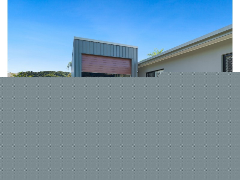 6 Reef St, Wongaling Beach QLD 4852