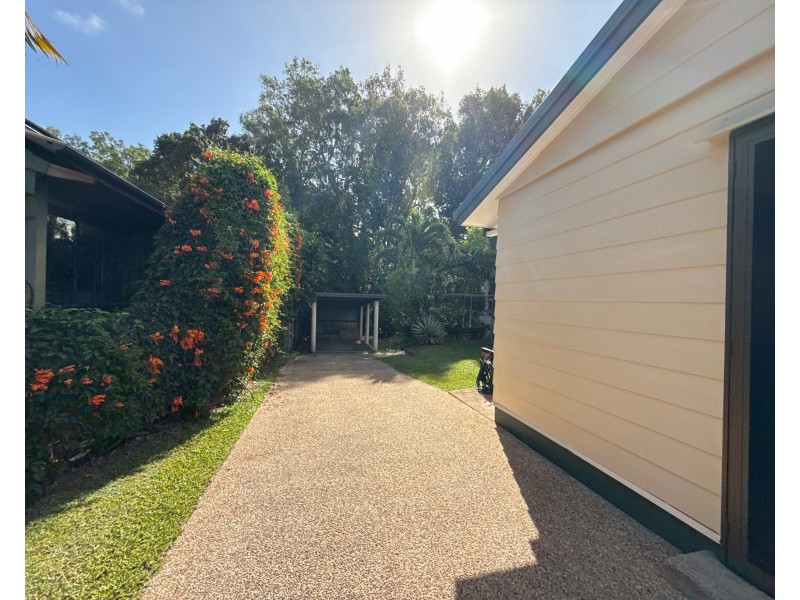 33 Reid Rd, Wongaling Beach QLD 4852