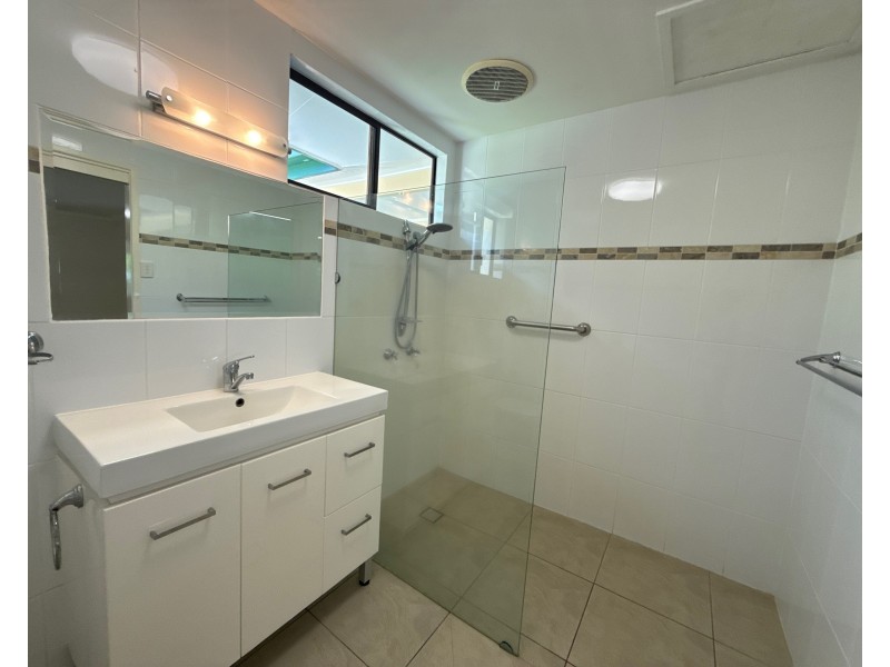 33 Reid Rd, Wongaling Beach QLD 4852