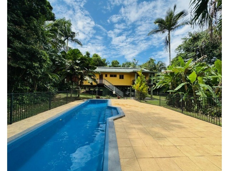8 Mission Cir, Wongaling Beach QLD 4852