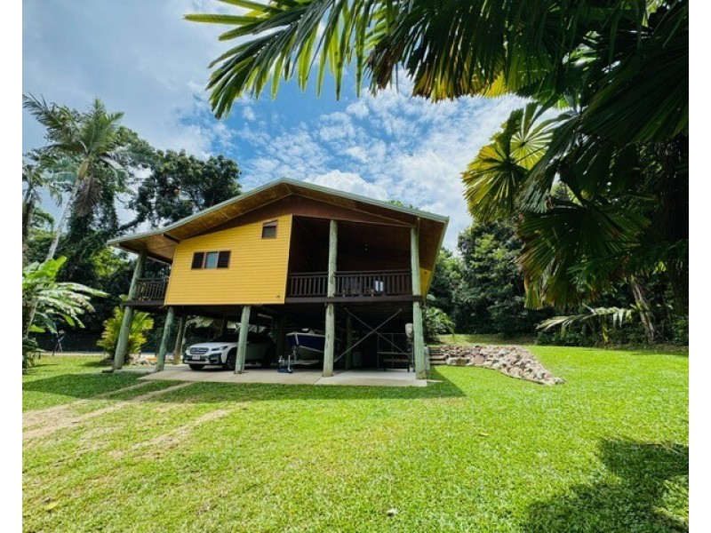 8 Mission Cir, Wongaling Beach QLD 4852