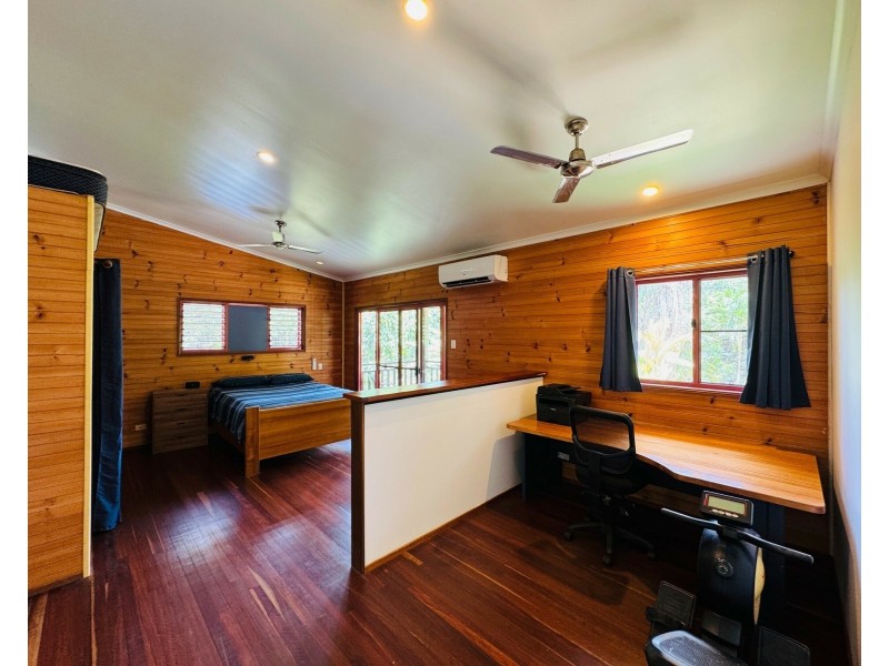 8 Mission Cir, Wongaling Beach QLD 4852