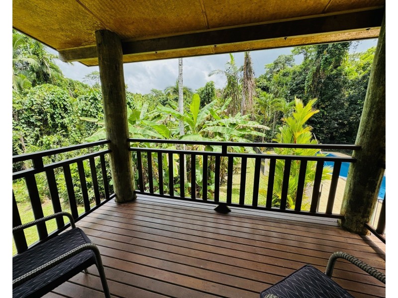 8 Mission Cir, Wongaling Beach QLD 4852