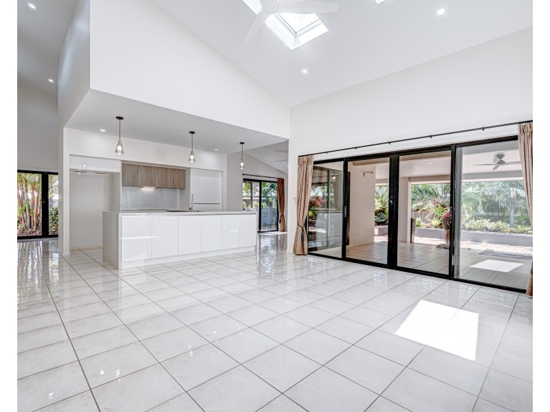 14 Sanctuary Cres, Wongaling Beach QLD 4852