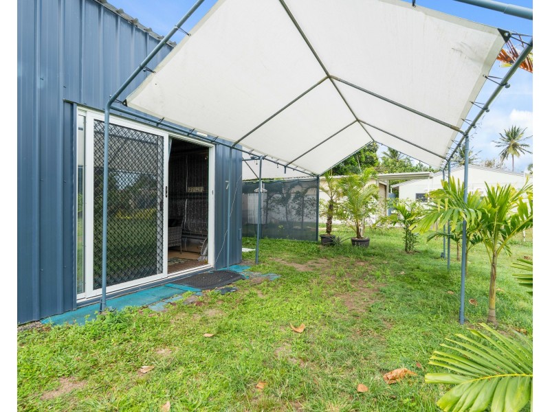 7 Barakaoan Rd, Cowley Beach QLD 4871