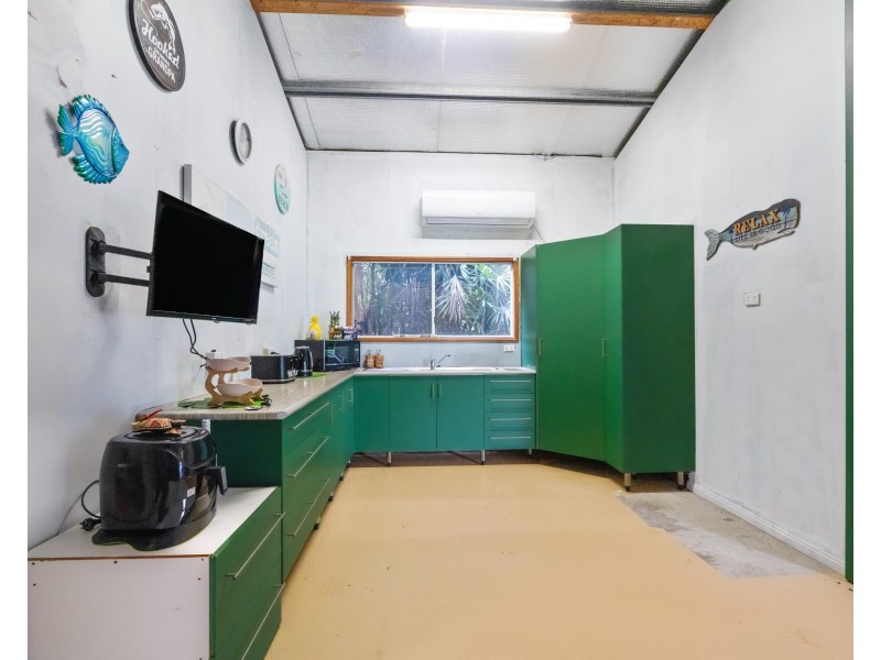 7 Barakaoan Rd, Cowley Beach QLD 4871