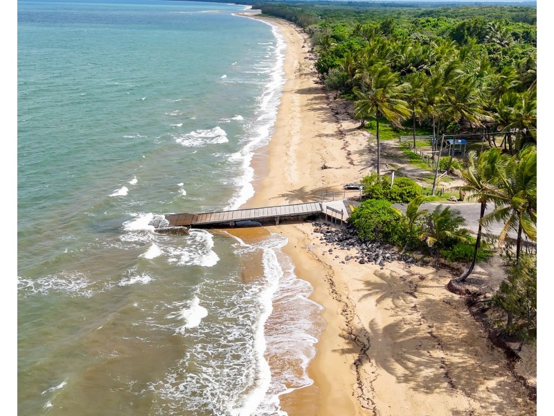 7 Barakaoan Rd, Cowley Beach QLD 4871