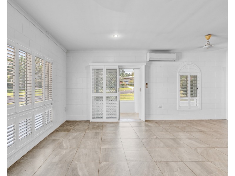 1 Derby Tce, Mission Beach QLD 4852