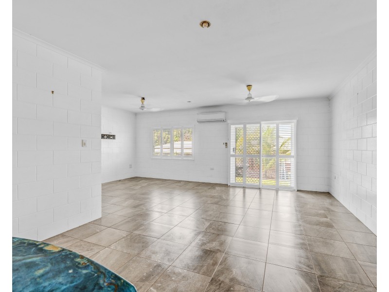 1 Derby Tce, Mission Beach QLD 4852