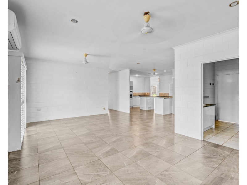 1 Derby Tce, Mission Beach QLD 4852