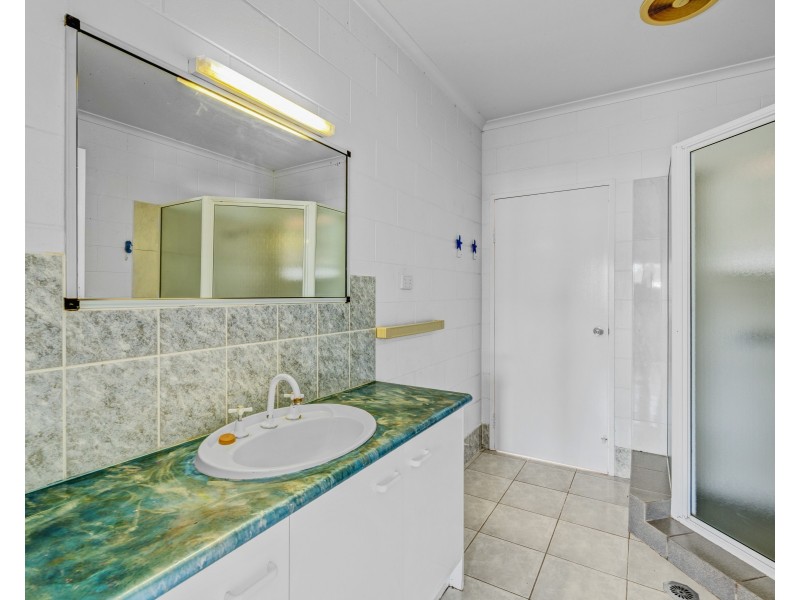 1 Derby Tce, Mission Beach QLD 4852