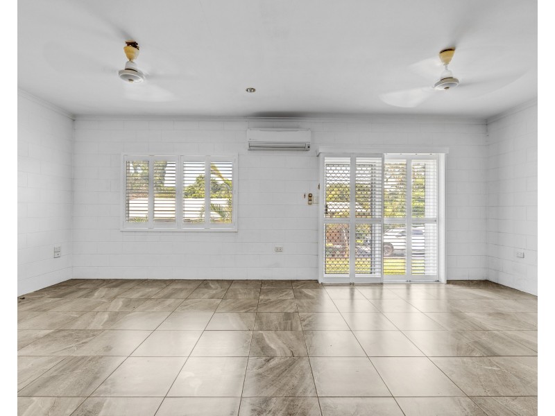 1 Derby Tce, Mission Beach QLD 4852