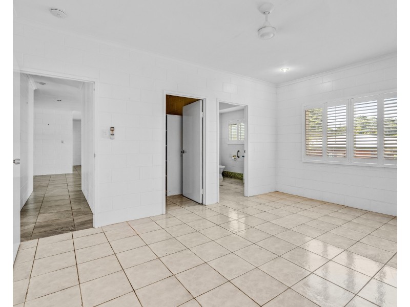 1 Derby Tce, Mission Beach QLD 4852