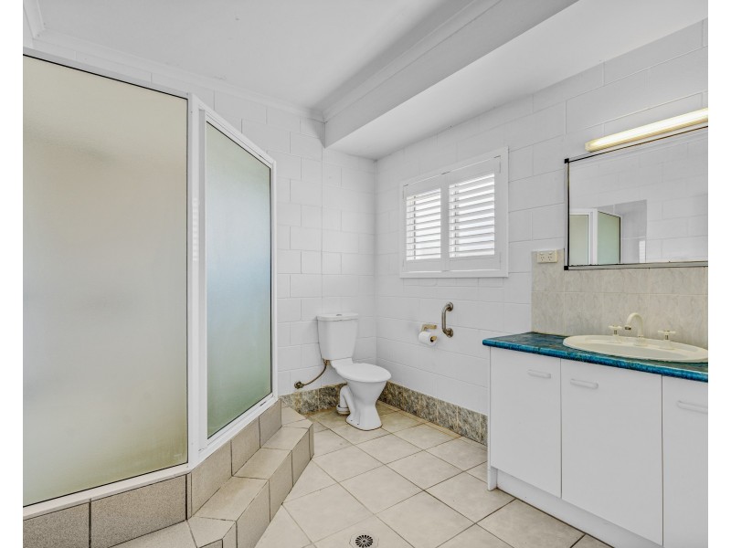 1 Derby Tce, Mission Beach QLD 4852