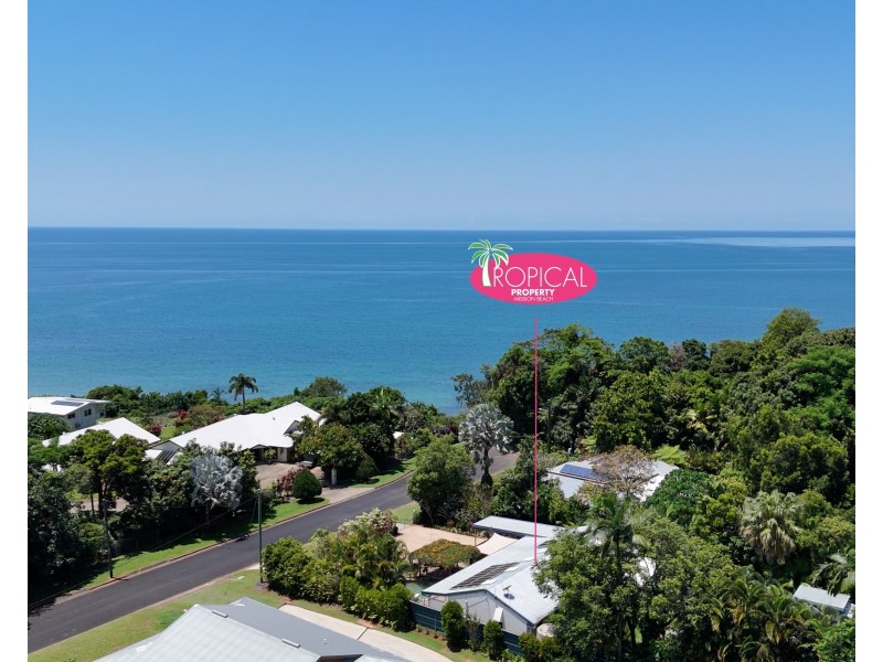 31 Pioneer St, Bingil Bay QLD 4852