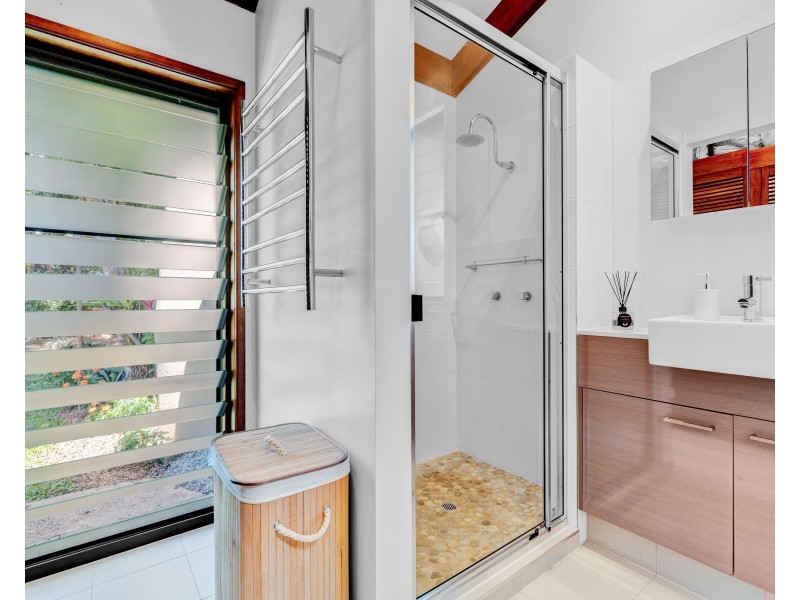 31 Pioneer St, Bingil Bay QLD 4852