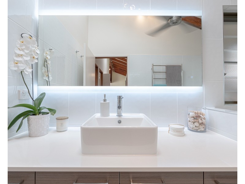 31 Pioneer St, Bingil Bay QLD 4852