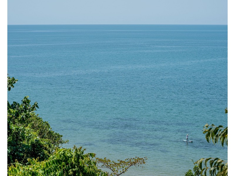 31 Pioneer St, Bingil Bay QLD 4852