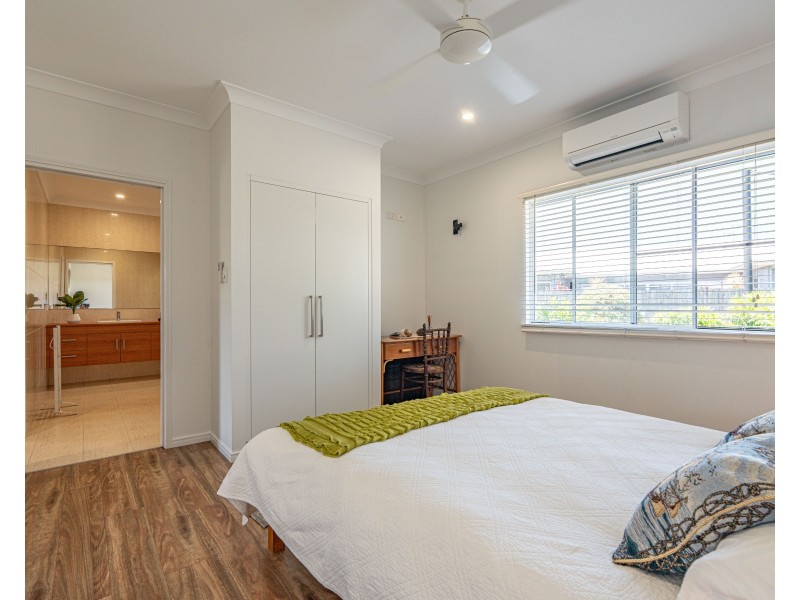 9 Shore St, Wongaling Beach QLD 4852