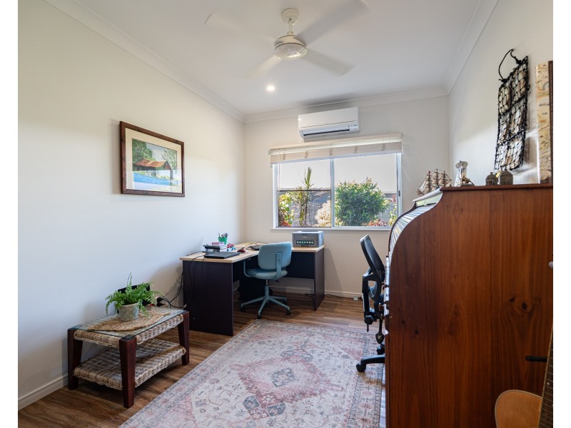 9 Shore St, Wongaling Beach QLD 4852