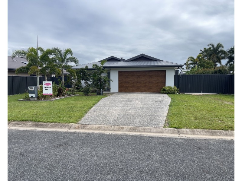 16 Voyager St, South Mission Beach QLD 4852