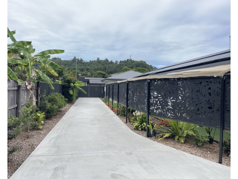 16 Voyager St, South Mission Beach QLD 4852