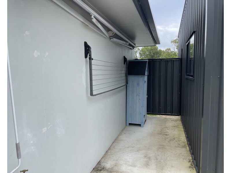 16 Voyager St, South Mission Beach QLD 4852