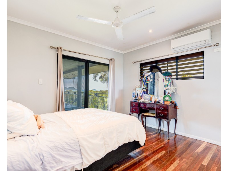 24 Dunkalli Cres, Wongaling Beach QLD 4852