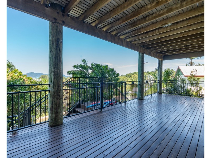 24 Dunkalli Cres, Wongaling Beach QLD 4852
