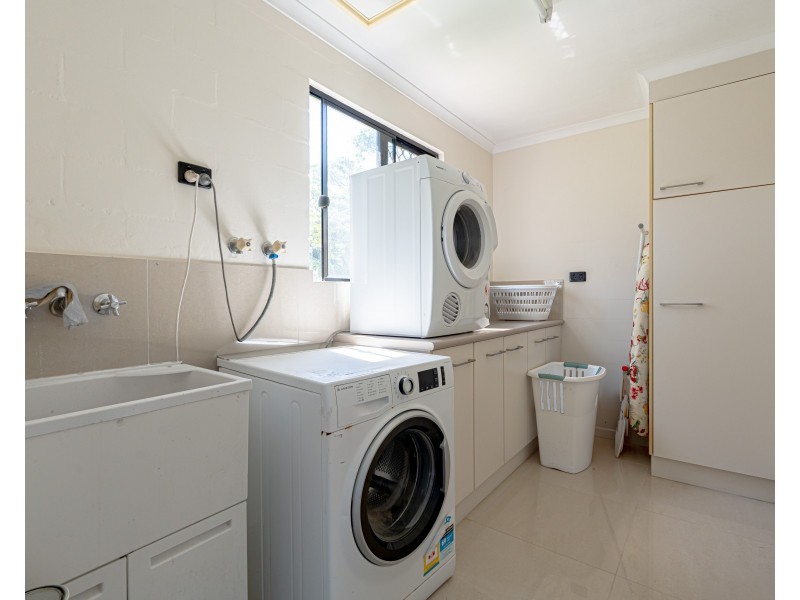 24 Dunkalli Cres, Wongaling Beach QLD 4852