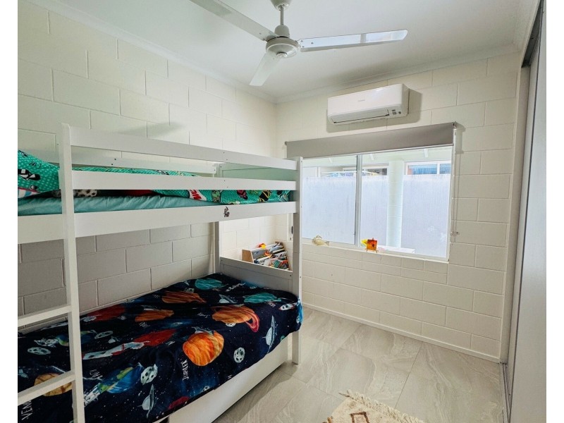 4 Mcnamara St, Wongaling Beach QLD 4852