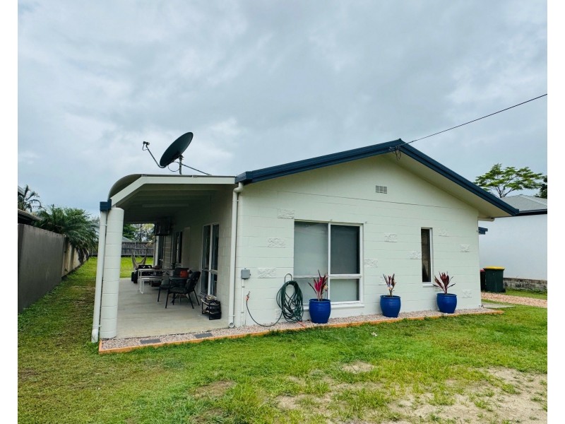 4 Mcnamara St, Wongaling Beach QLD 4852