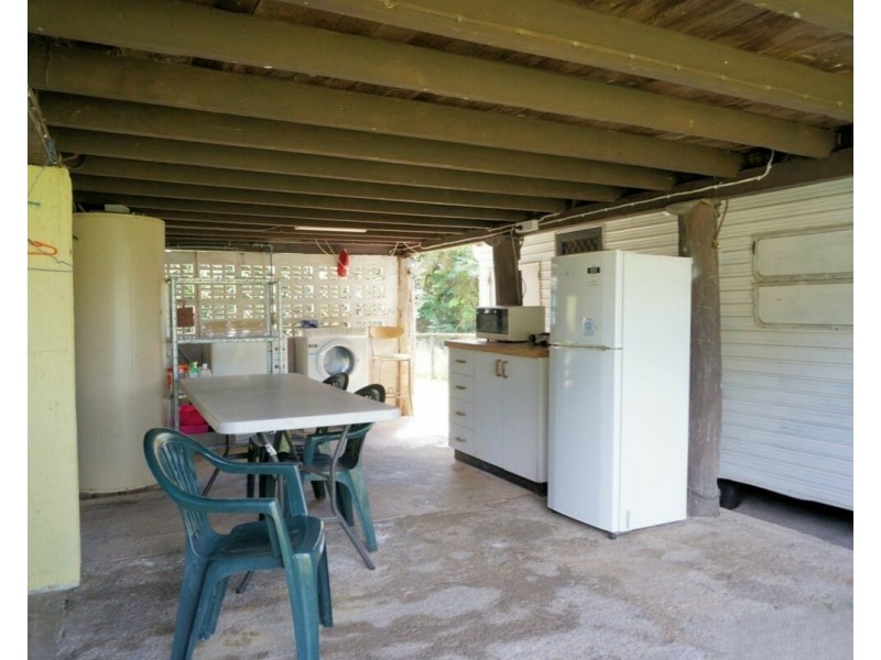 20 Black St, Tully QLD 4854