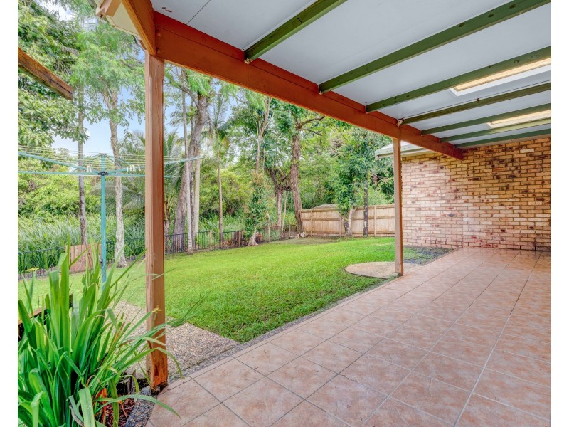 5 Holland Street, Wongaling Beach QLD 4852