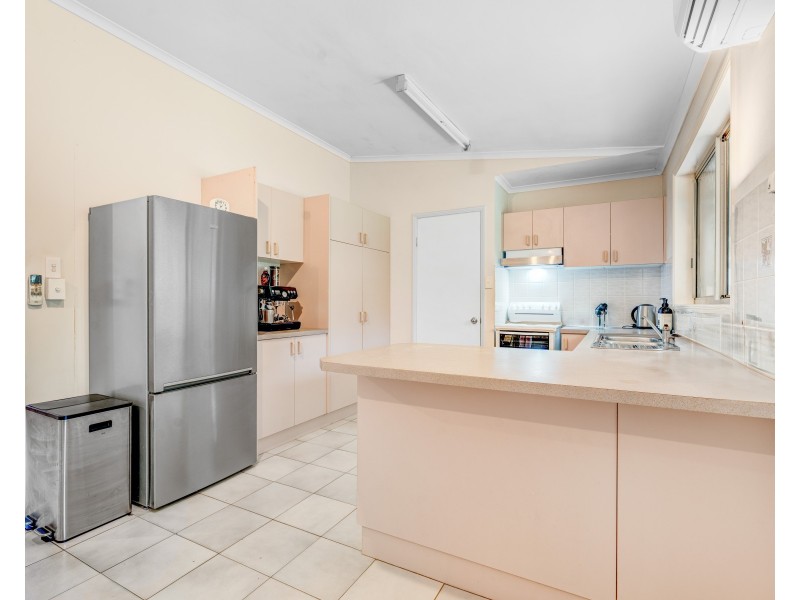5 Holland Street, Wongaling Beach QLD 4852
