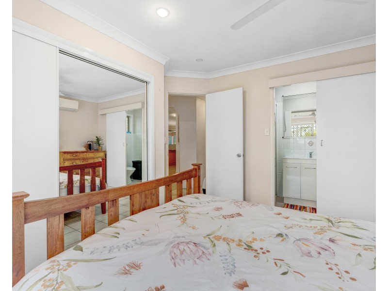 5 Holland Street, Wongaling Beach QLD 4852