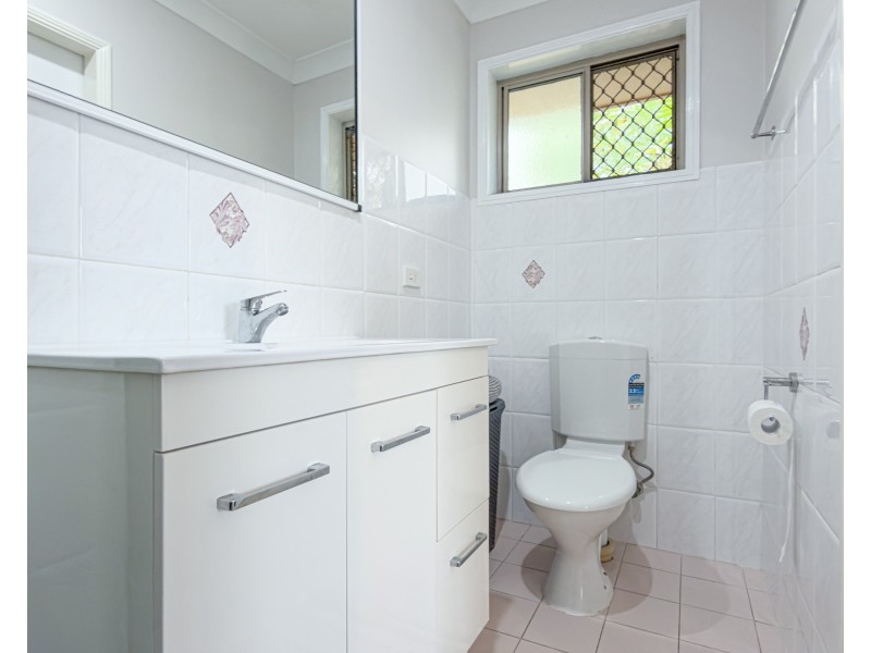 5 Holland Street, Wongaling Beach QLD 4852