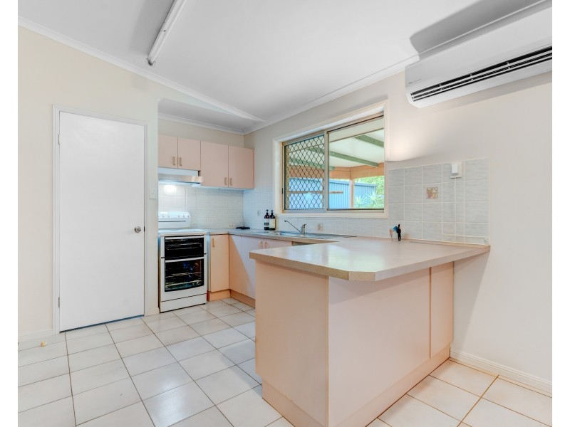 5 Holland Street, Wongaling Beach QLD 4852