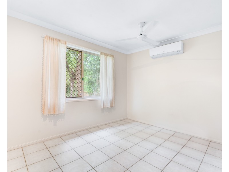 5 Holland Street, Wongaling Beach QLD 4852