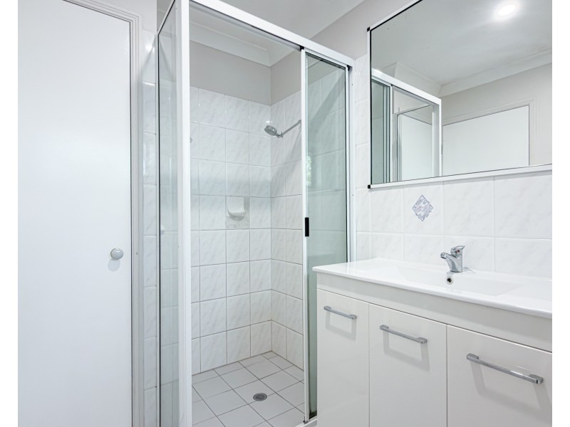5 Holland Street, Wongaling Beach QLD 4852