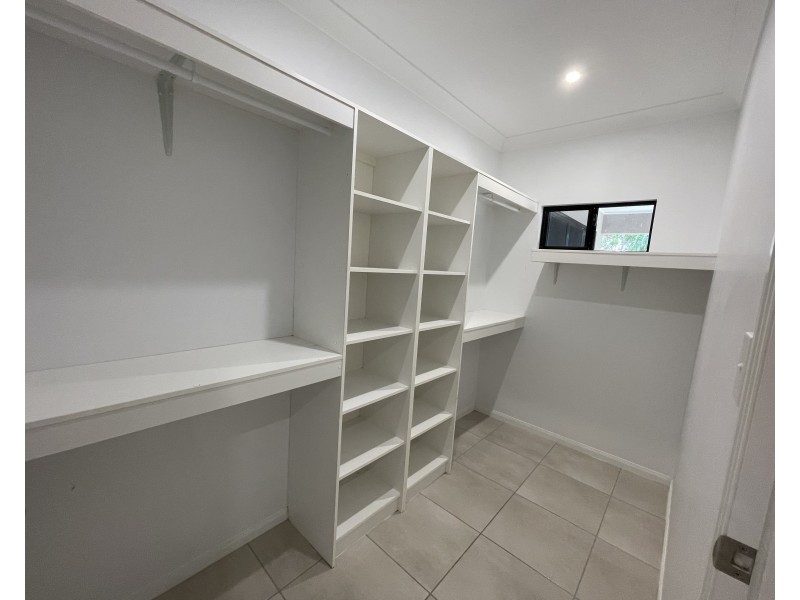 37 Midshipman St, South Mission Beach QLD 4852