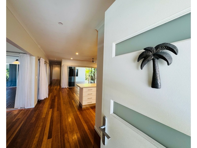 53 Midshipman St, South Mission Beach QLD 4852
