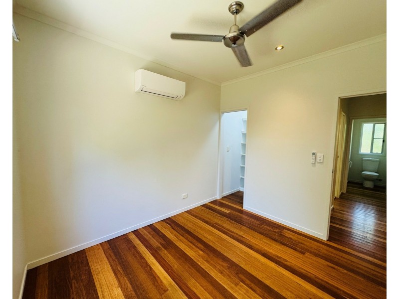 53 Midshipman St, South Mission Beach QLD 4852