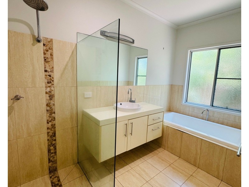 53 Midshipman St, South Mission Beach QLD 4852