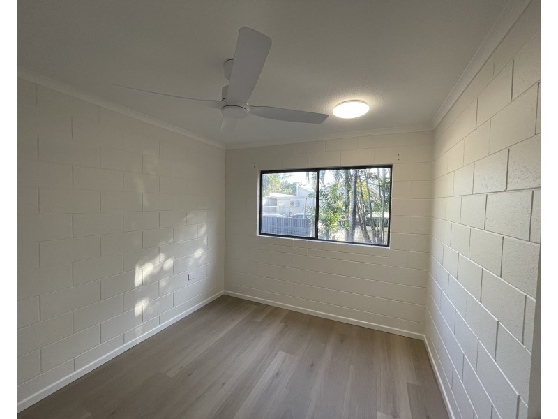 Unit 2/45 Porter Prom, Mission Beach QLD 4852