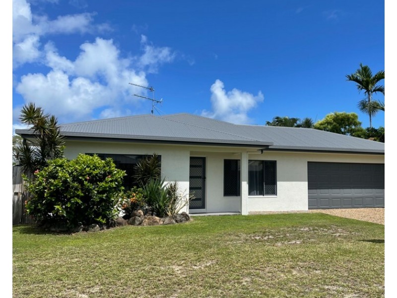 35 Midshipman St, South Mission Beach QLD 4852