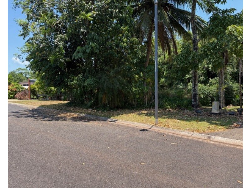 16 Royal Palm Dr, Mission Beach QLD 4852